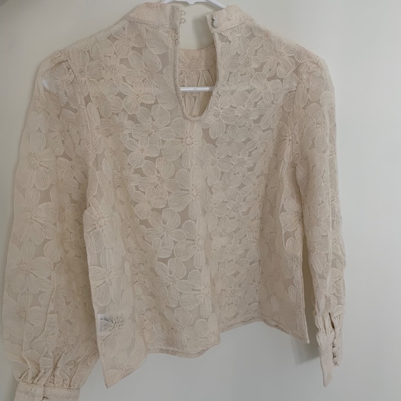 Cream Lace Long Sleeve Top - Picture 2 of 3